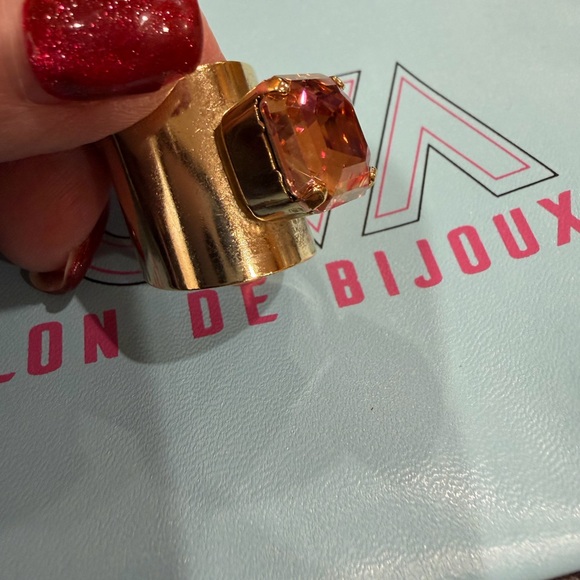 Stunning Gold Ring with Pink Gemstone - Picture 4 of 6